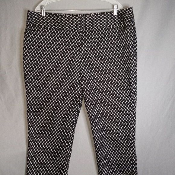 Worthington Modern Fit Black/White Capri Pants Women's Plus Size 18 - Picture 2 of 9